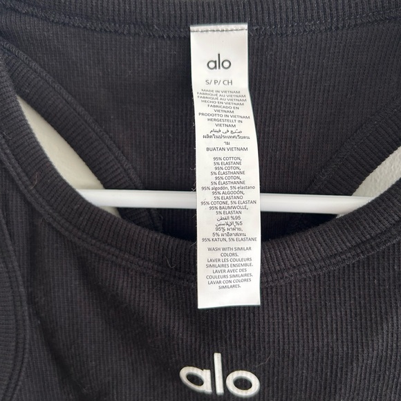 Alo Yoga Ribbed Cropped Tank Top Black - Picture 4 of 5